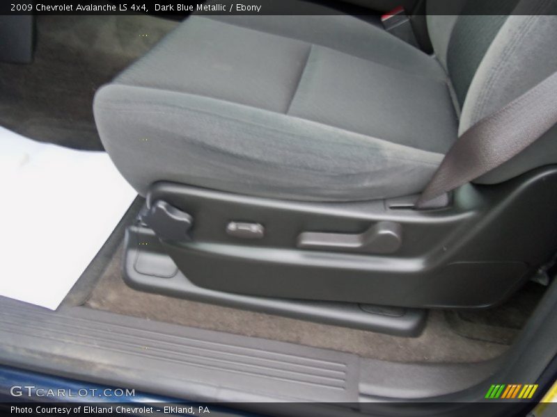Dark Blue Metallic / Ebony 2009 Chevrolet Avalanche LS 4x4