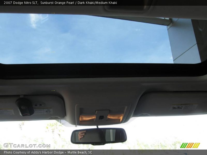 Sunburst Orange Pearl / Dark Khaki/Medium Khaki 2007 Dodge Nitro SLT