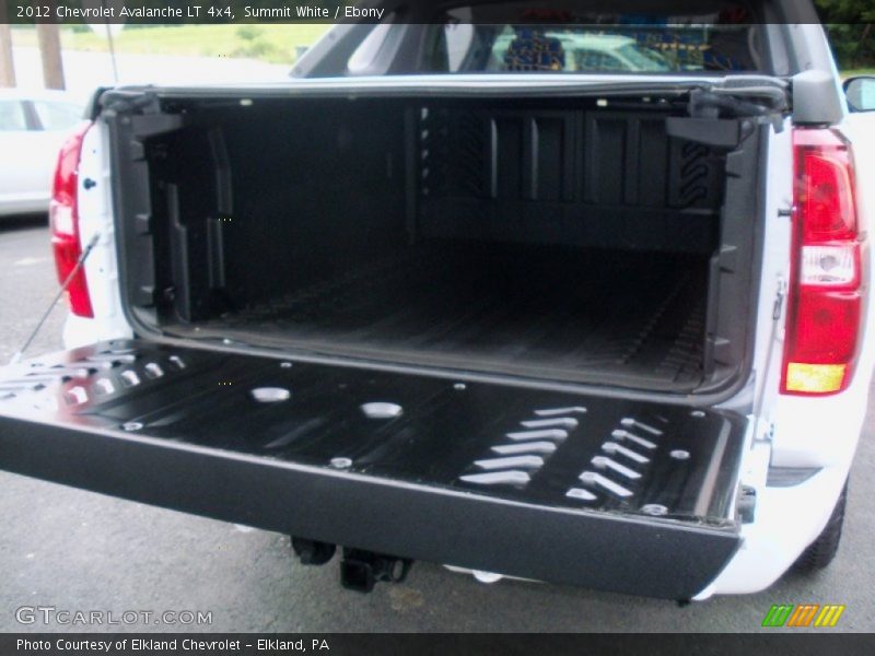 Summit White / Ebony 2012 Chevrolet Avalanche LT 4x4