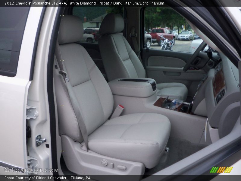 White Diamond Tricoat / Dark Titanium/Light Titanium 2012 Chevrolet Avalanche LTZ 4x4