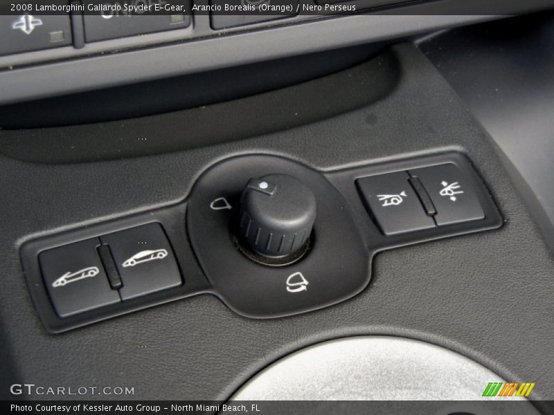 Controls of 2008 Gallardo Spyder E-Gear