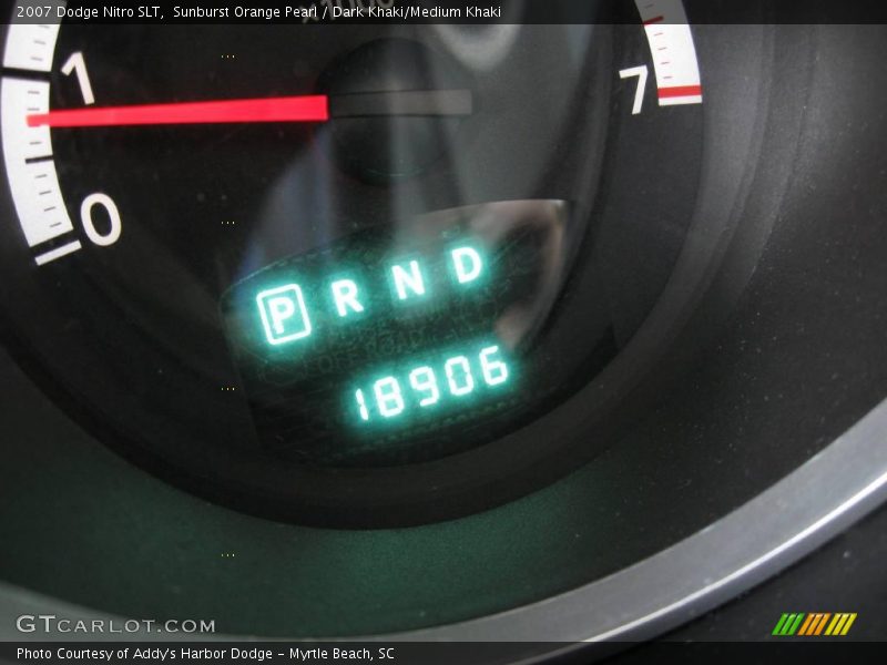 Sunburst Orange Pearl / Dark Khaki/Medium Khaki 2007 Dodge Nitro SLT