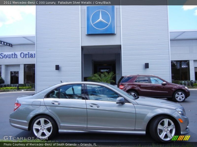 Palladium Silver Metallic / Grey/Black 2011 Mercedes-Benz C 300 Luxury