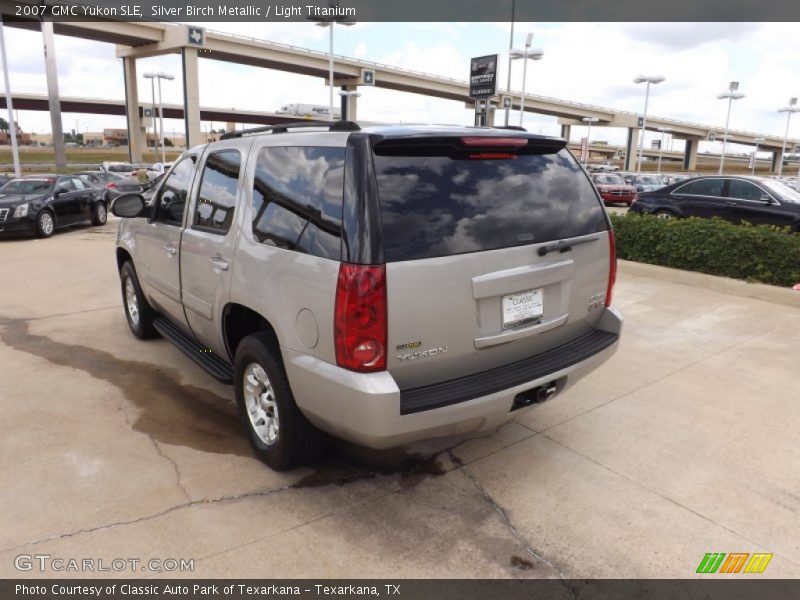Silver Birch Metallic / Light Titanium 2007 GMC Yukon SLE