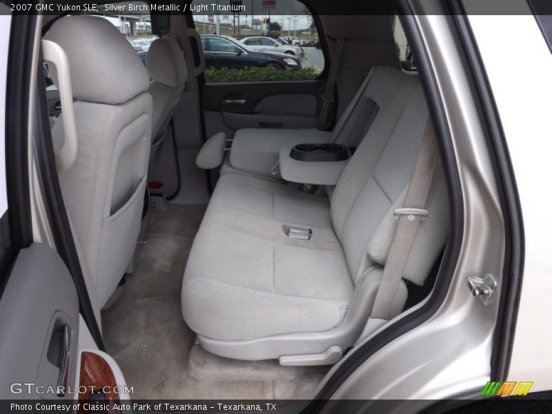 Silver Birch Metallic / Light Titanium 2007 GMC Yukon SLE