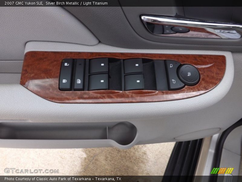 Silver Birch Metallic / Light Titanium 2007 GMC Yukon SLE