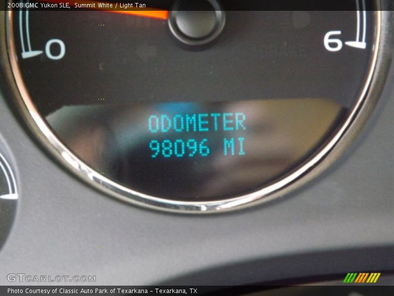 Summit White / Light Tan 2008 GMC Yukon SLE