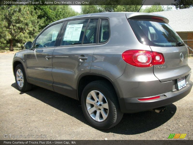 Alpine Grey Metallic / Clay Grey 2009 Volkswagen Tiguan S