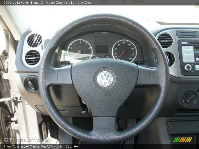 Alpine Grey Metallic / Clay Grey 2009 Volkswagen Tiguan S