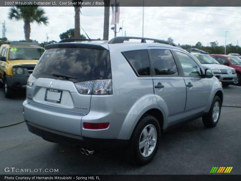 Cool Silver Metallic / Black 2007 Mitsubishi Outlander LS
