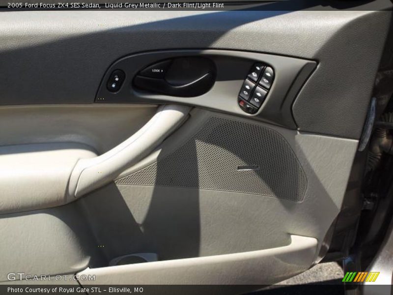 Liquid Grey Metallic / Dark Flint/Light Flint 2005 Ford Focus ZX4 SES Sedan