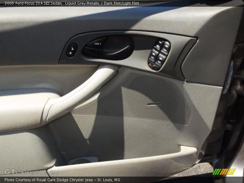 Liquid Grey Metallic / Dark Flint/Light Flint 2005 Ford Focus ZX4 SES Sedan