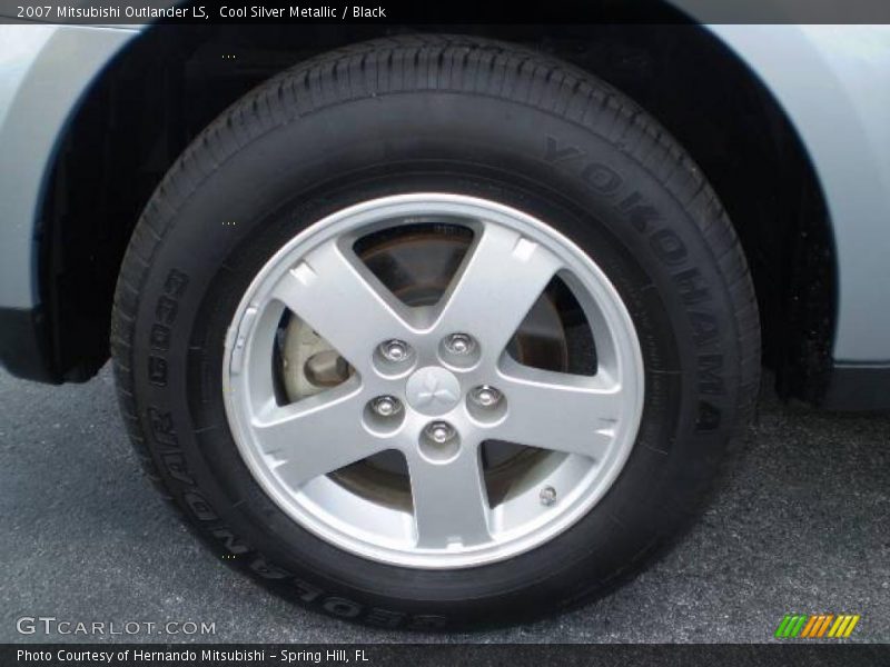 Cool Silver Metallic / Black 2007 Mitsubishi Outlander LS