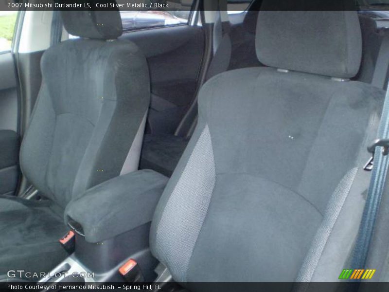 Cool Silver Metallic / Black 2007 Mitsubishi Outlander LS
