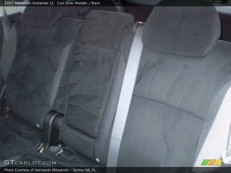 Cool Silver Metallic / Black 2007 Mitsubishi Outlander LS