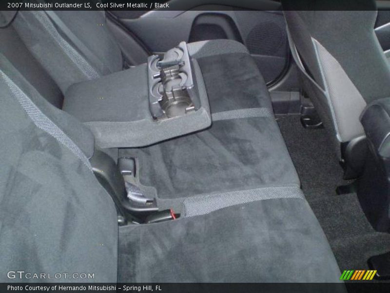 Cool Silver Metallic / Black 2007 Mitsubishi Outlander LS