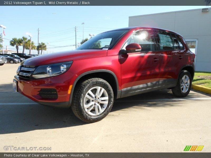 Wild Cherry Metallic / Black 2012 Volkswagen Tiguan S