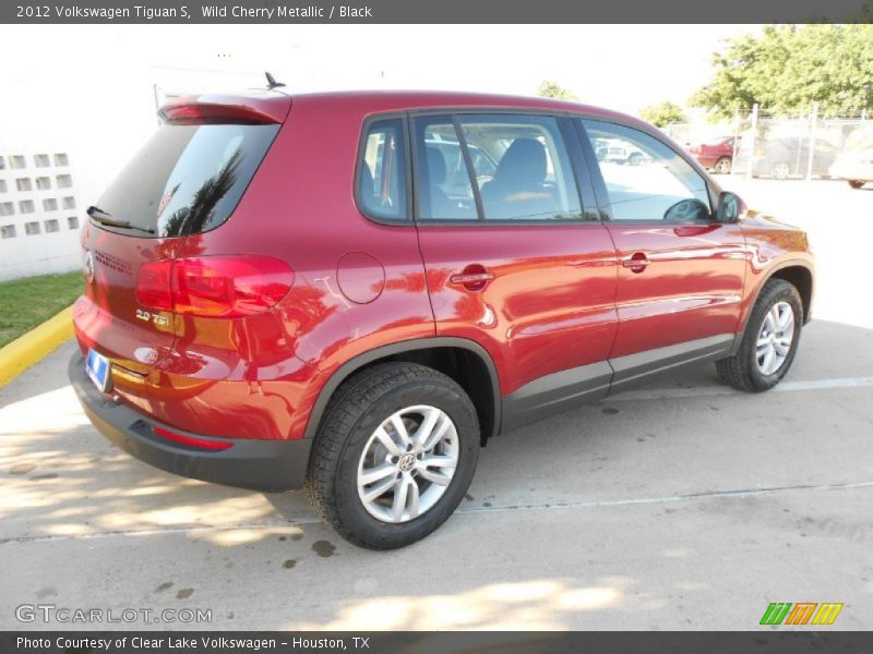 Wild Cherry Metallic / Black 2012 Volkswagen Tiguan S