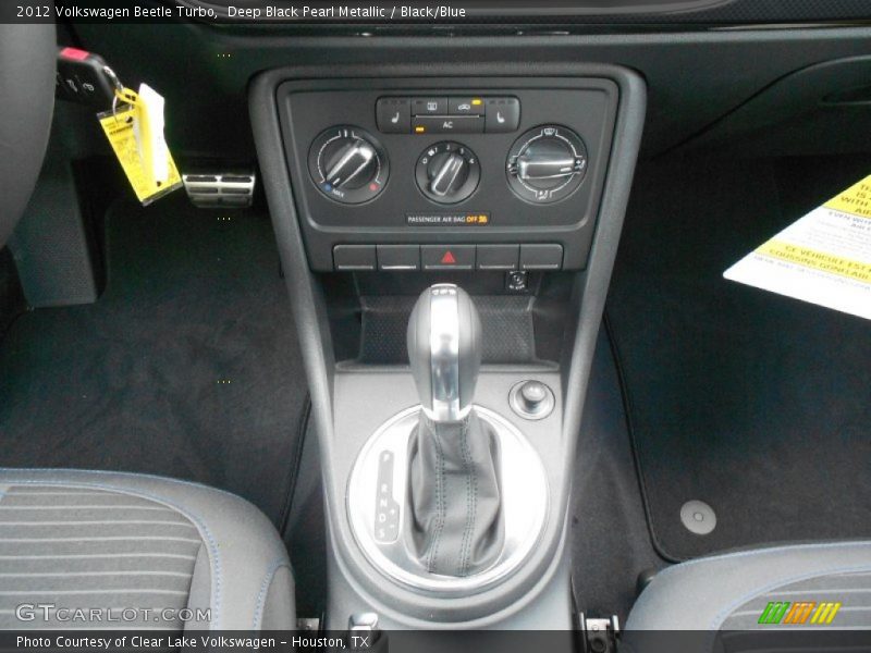 Deep Black Pearl Metallic / Black/Blue 2012 Volkswagen Beetle Turbo