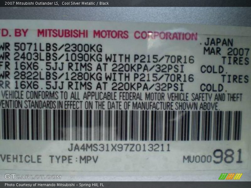 Cool Silver Metallic / Black 2007 Mitsubishi Outlander LS