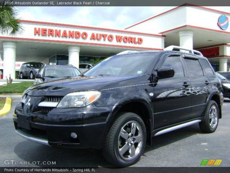 Labrador Black Pearl / Charcoal 2006 Mitsubishi Outlander SE