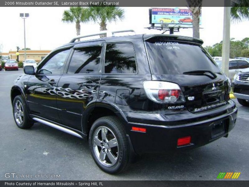 Labrador Black Pearl / Charcoal 2006 Mitsubishi Outlander SE