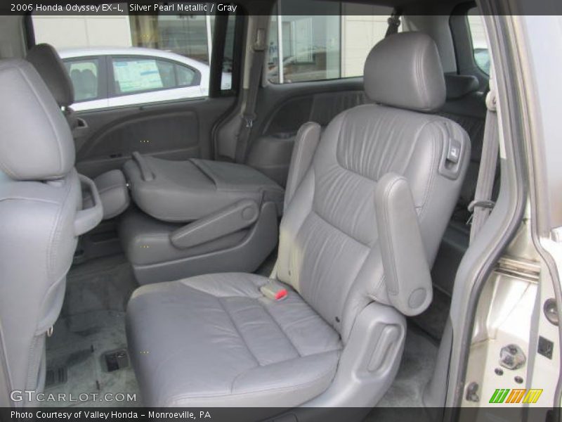 Silver Pearl Metallic / Gray 2006 Honda Odyssey EX-L