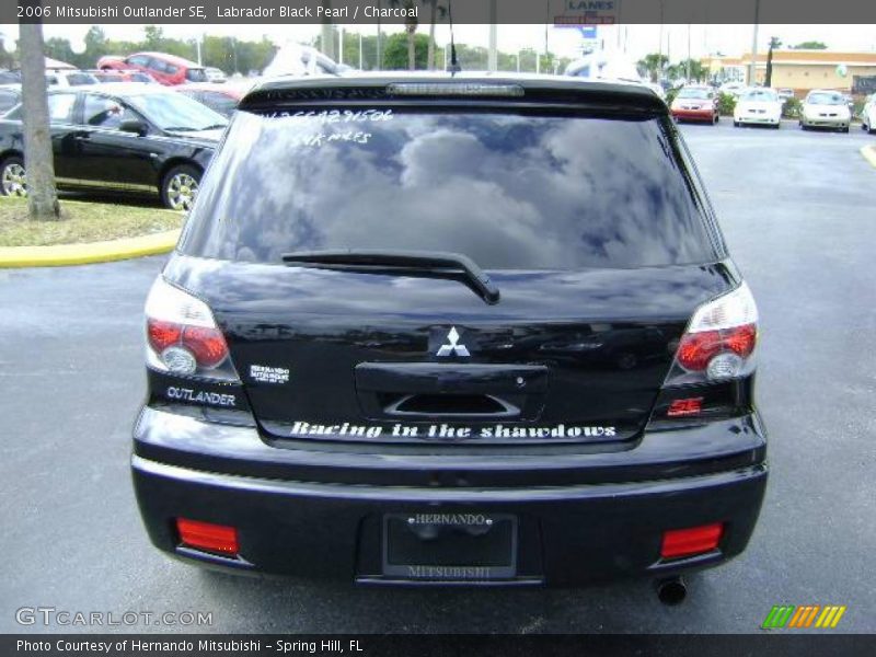 Labrador Black Pearl / Charcoal 2006 Mitsubishi Outlander SE