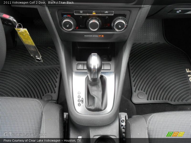 Black / Titan Black 2011 Volkswagen Golf 2 Door