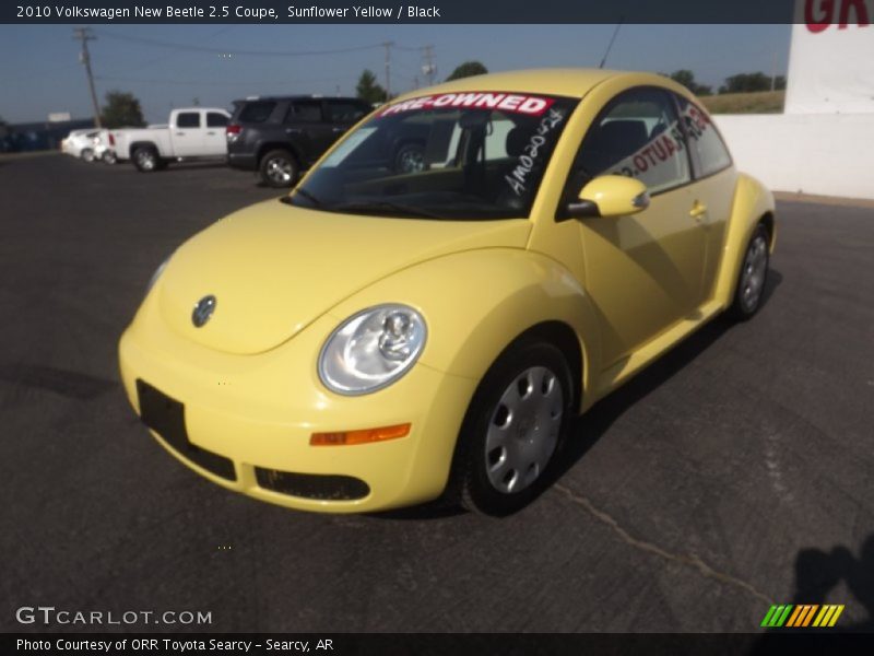 Sunflower Yellow / Black 2010 Volkswagen New Beetle 2.5 Coupe