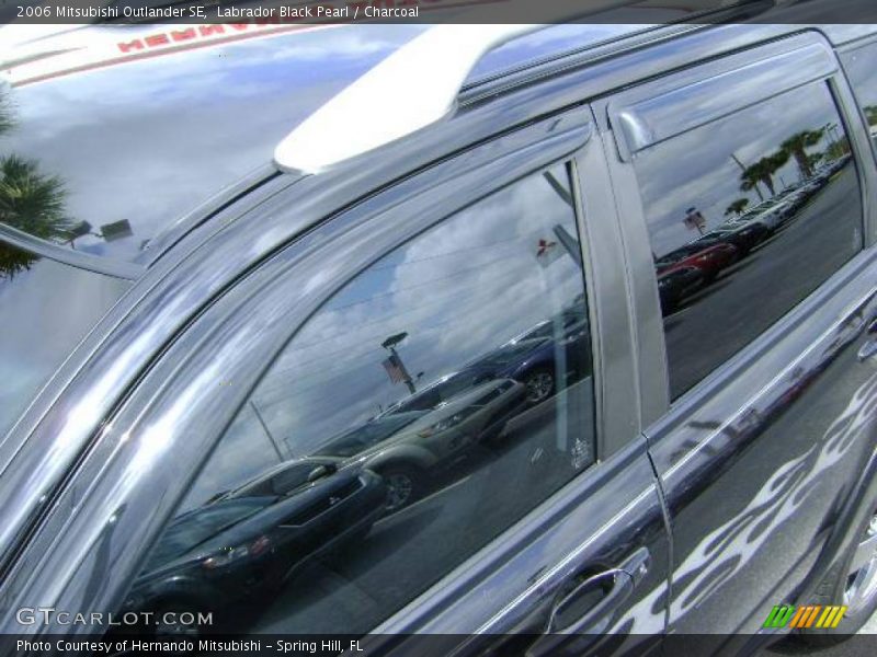 Labrador Black Pearl / Charcoal 2006 Mitsubishi Outlander SE
