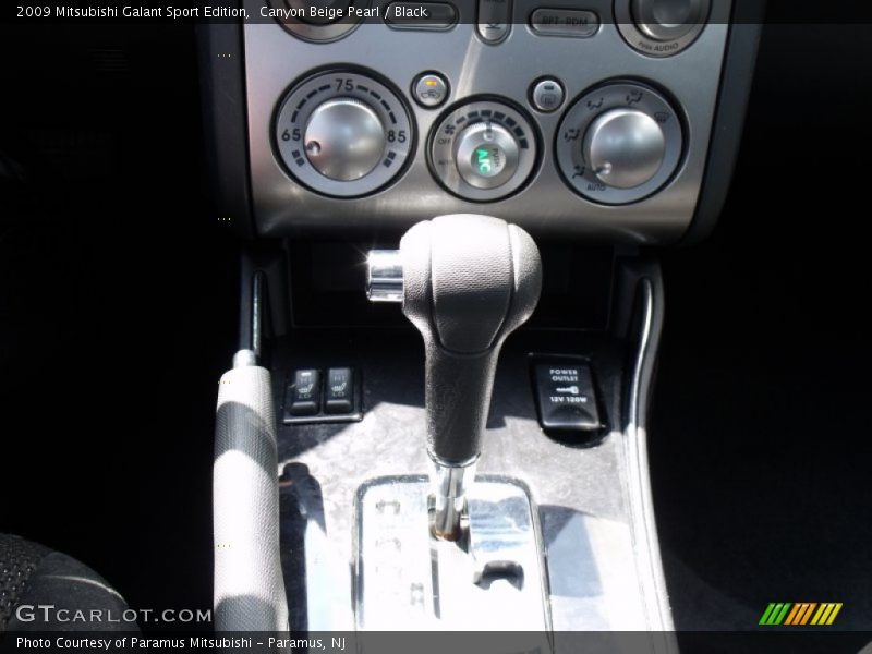 Canyon Beige Pearl / Black 2009 Mitsubishi Galant Sport Edition