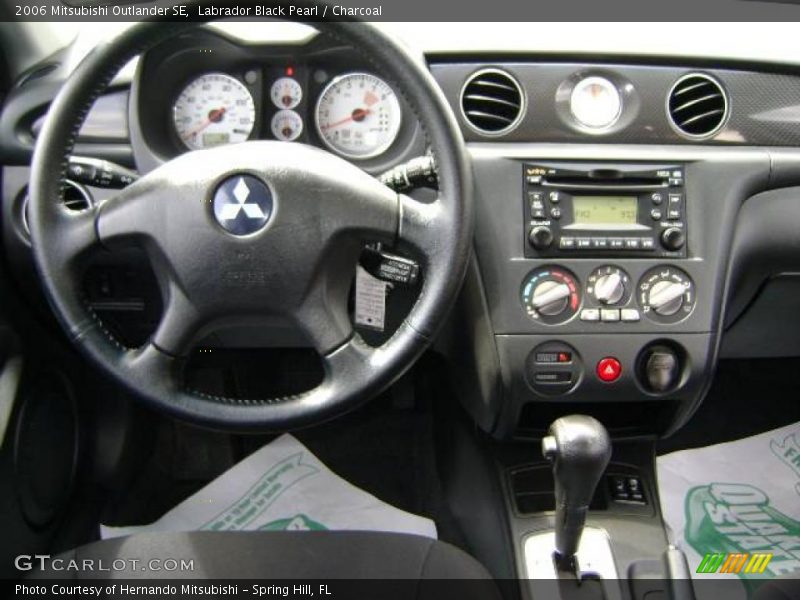 Labrador Black Pearl / Charcoal 2006 Mitsubishi Outlander SE