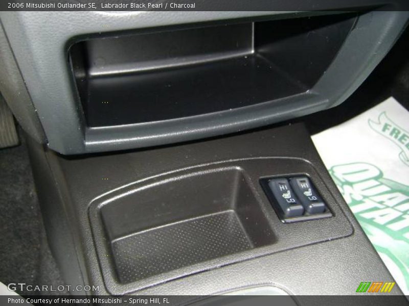 Labrador Black Pearl / Charcoal 2006 Mitsubishi Outlander SE