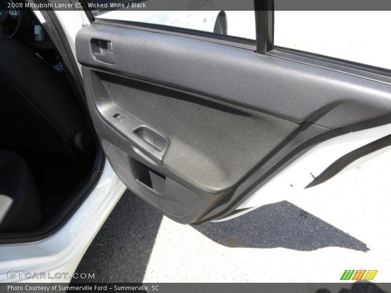 Wicked White / Black 2008 Mitsubishi Lancer ES