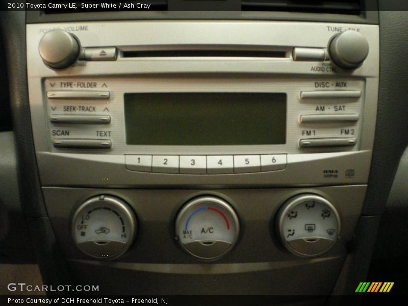 Super White / Ash Gray 2010 Toyota Camry LE
