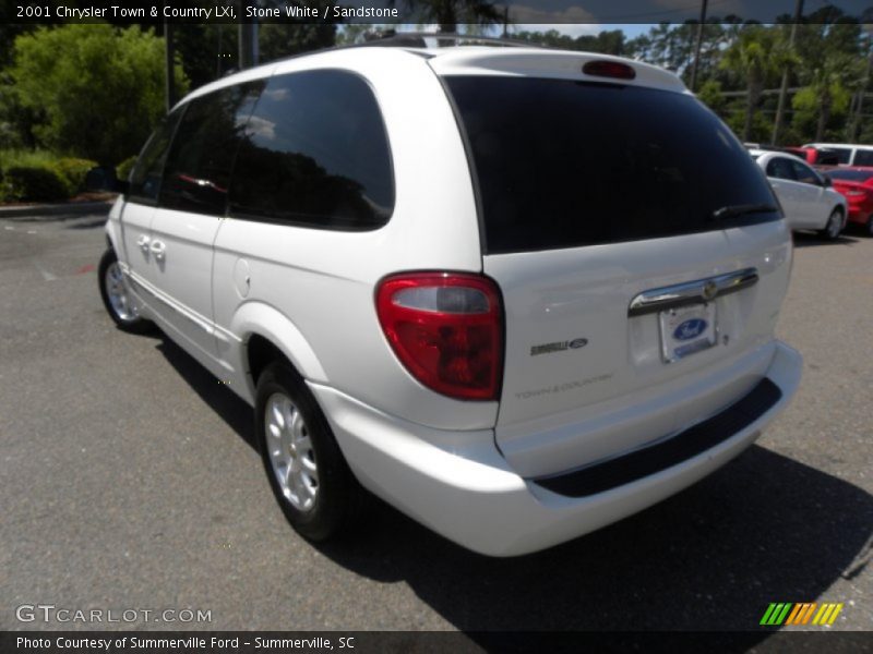 Stone White / Sandstone 2001 Chrysler Town & Country LXi