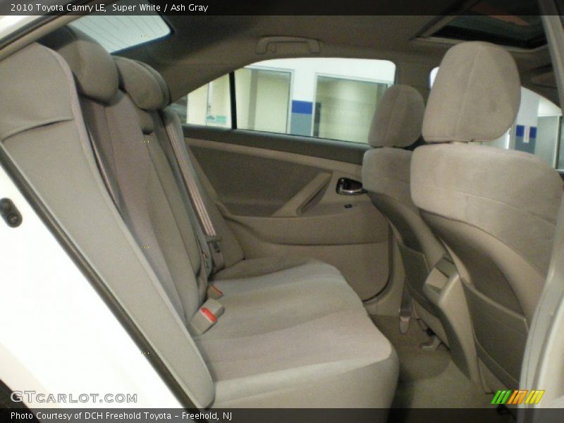 Super White / Ash Gray 2010 Toyota Camry LE