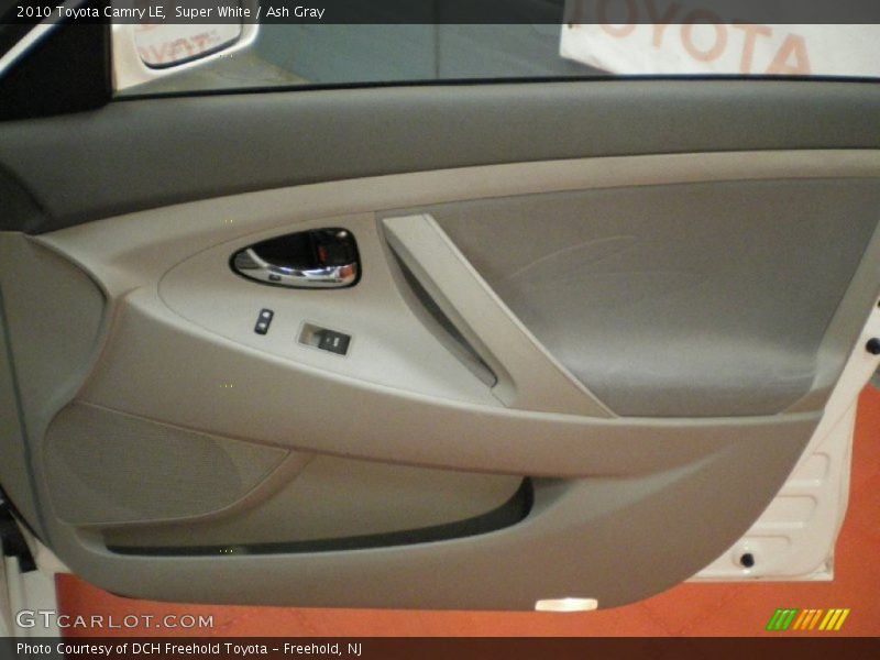 Super White / Ash Gray 2010 Toyota Camry LE