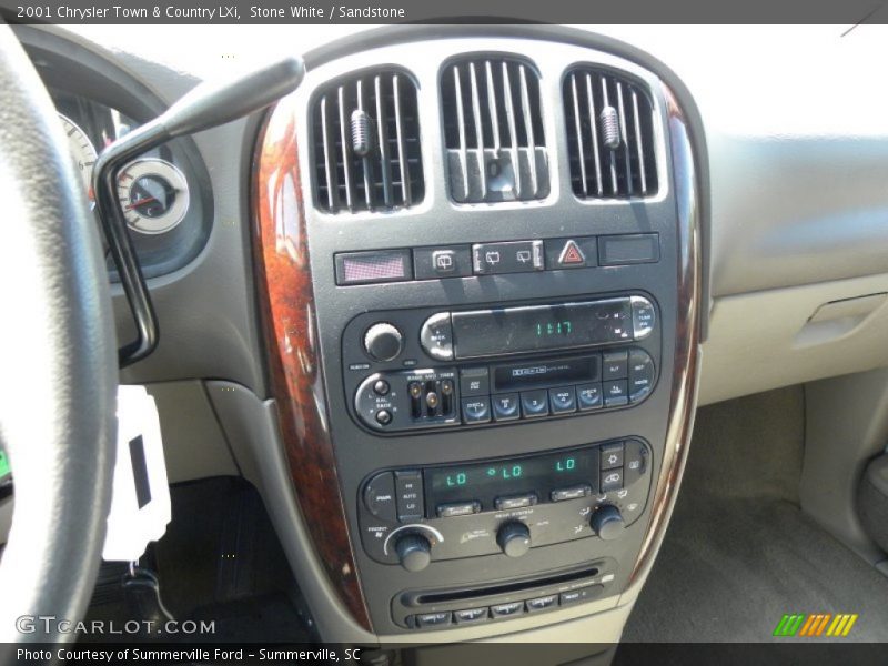 Stone White / Sandstone 2001 Chrysler Town & Country LXi
