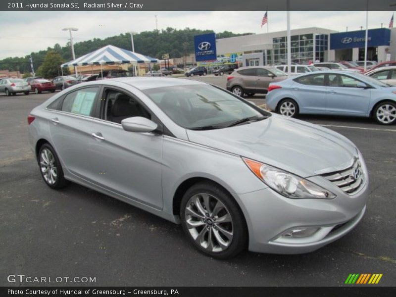 Radiant Silver / Gray 2011 Hyundai Sonata SE