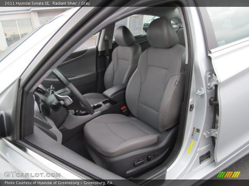 Radiant Silver / Gray 2011 Hyundai Sonata SE