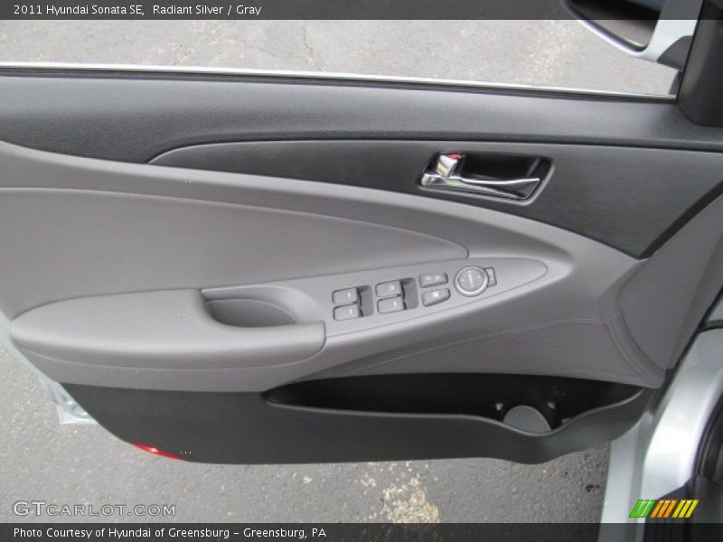 Radiant Silver / Gray 2011 Hyundai Sonata SE