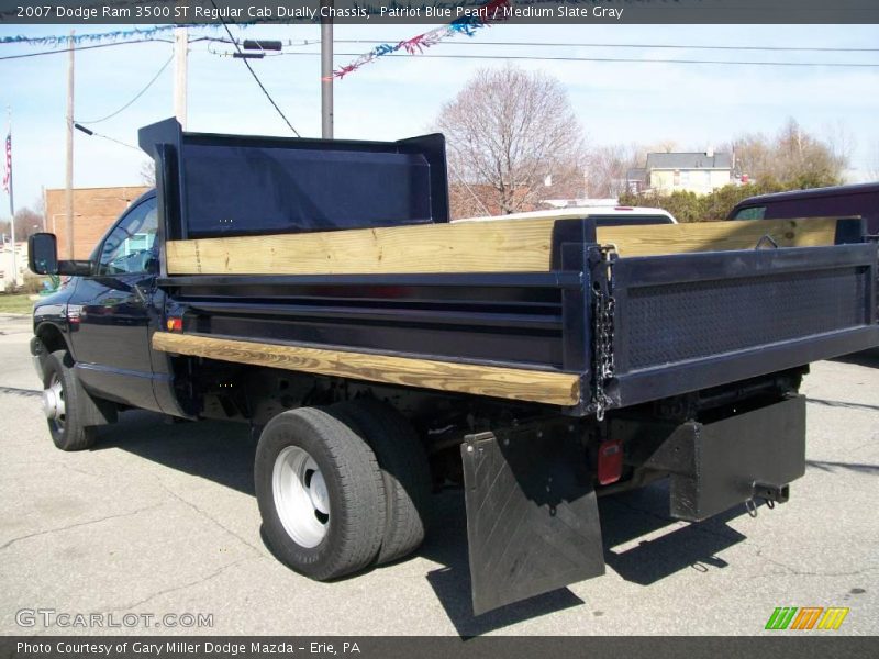 Patriot Blue Pearl / Medium Slate Gray 2007 Dodge Ram 3500 ST Regular Cab Dually Chassis