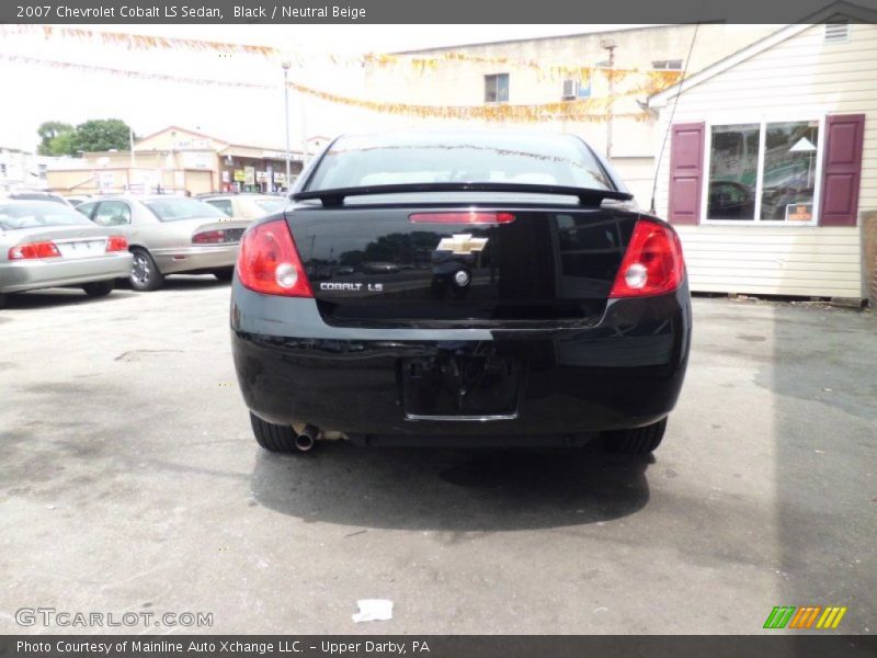 Black / Neutral Beige 2007 Chevrolet Cobalt LS Sedan