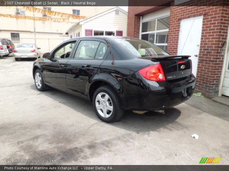 Black / Neutral Beige 2007 Chevrolet Cobalt LS Sedan