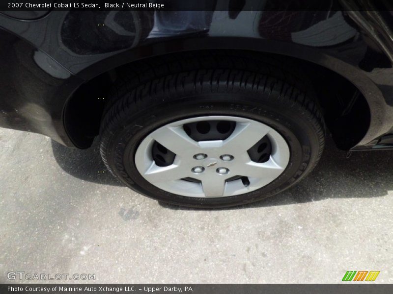 Black / Neutral Beige 2007 Chevrolet Cobalt LS Sedan