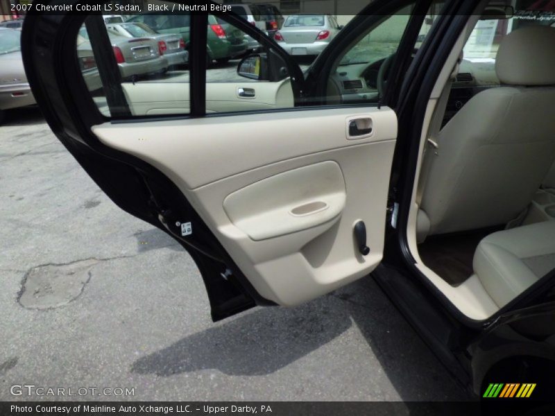 Black / Neutral Beige 2007 Chevrolet Cobalt LS Sedan
