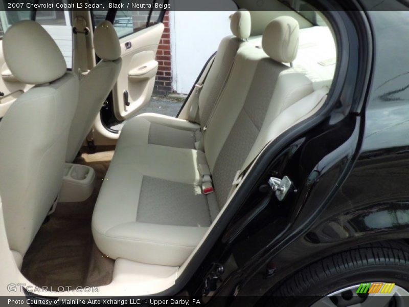 Black / Neutral Beige 2007 Chevrolet Cobalt LS Sedan