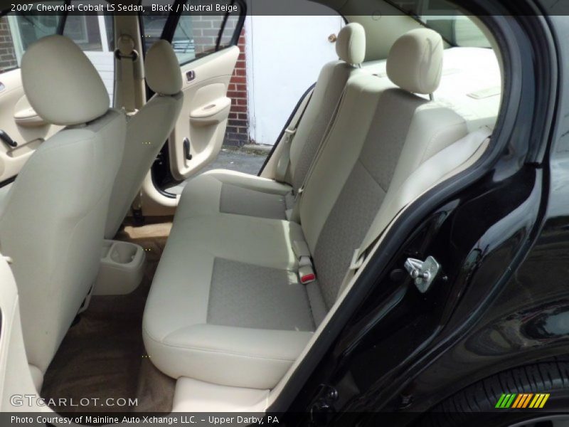 Black / Neutral Beige 2007 Chevrolet Cobalt LS Sedan